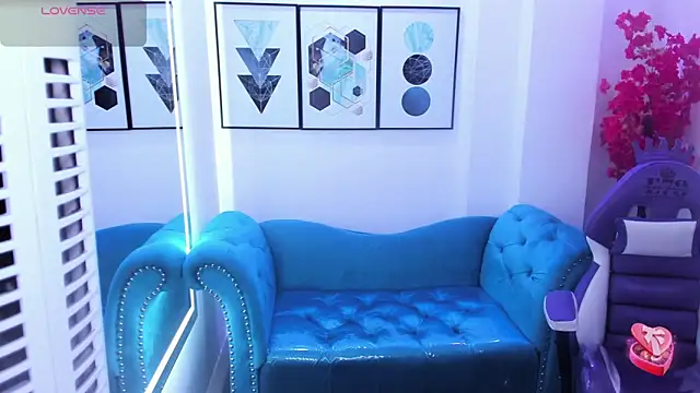 Akaza Hakuji  online show from 02/06/26, 12:34