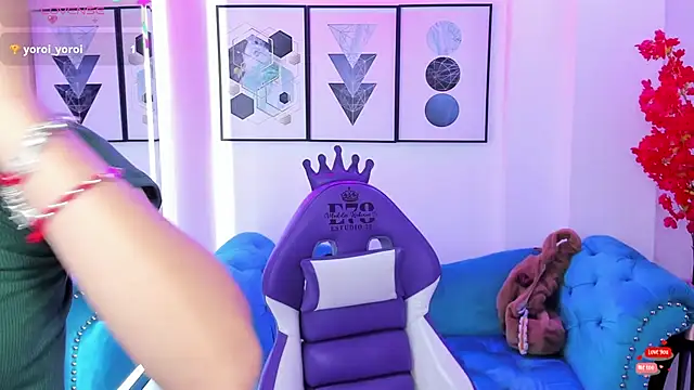 Akaza Hakuji  online show from 09/23/25, 12:34