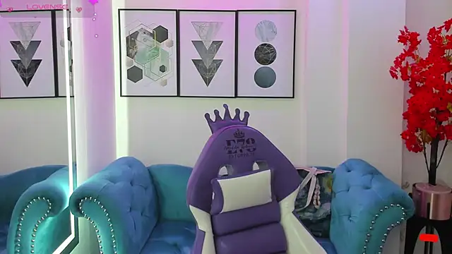 Akaza Hakuji  online show from 09/30/25, 12:44