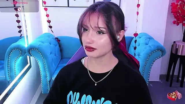 Akaza Hakuji  online show from 02/11/26, 12:38