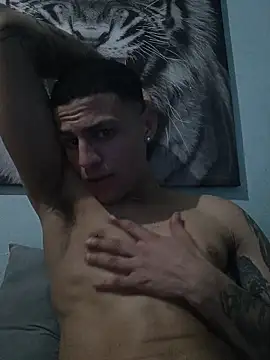 dany hardy online show from 10/27/25, 04:57