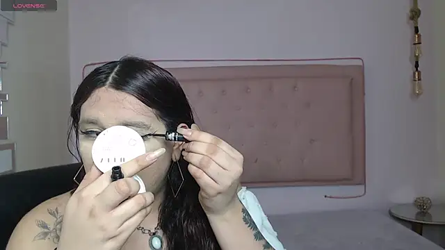 kathepickmanx online show from 11/19/25, 03:17