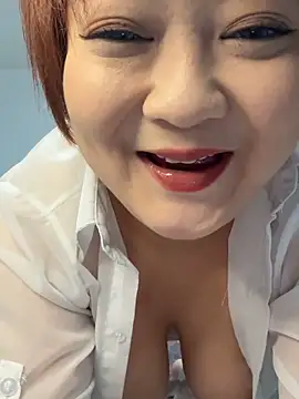 Hey-Cute online show from 10/06/25, 11:33