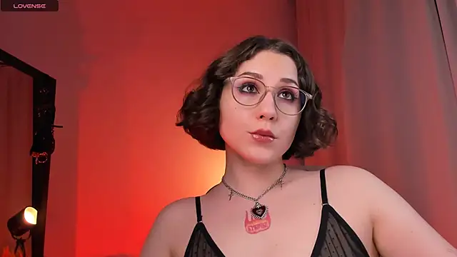 Snapshot of Eva_Moss_ chatting on 02/22/25, 03:56 Eva Moss online show from 02/22/25, 03:56