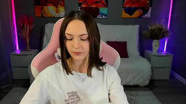 JesssWalker online show from 04/11/26, 09:18