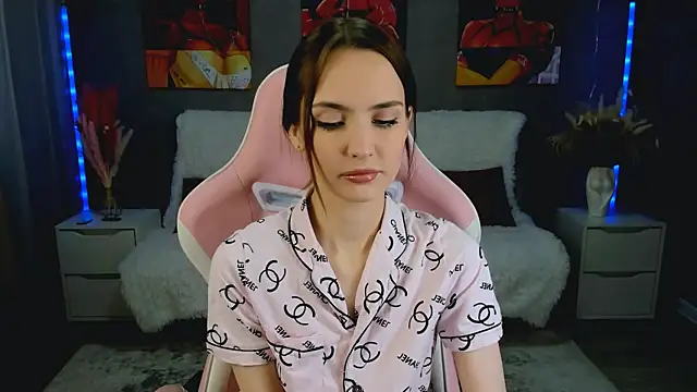 SamanthaaaWalker online show from 04/24/26, 08:27