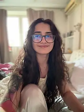 Snapshot of LittleX_Angel chatting on 04/16/26, 09:32 LittleX Angel online show from 04/16/26, 09:32