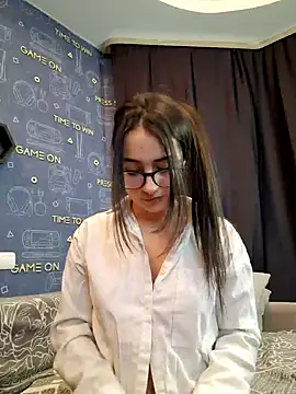 Snapshot of LittleX_Angel chatting on 01/24/25, 09:06 LittleX Angel online show from 01/24/25, 09:06