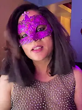 Snapshot of Ayeshaa__25 chatting on 03/12/25, 10:05 Ayeshaa  25 online show from 03/12/25, 10:05