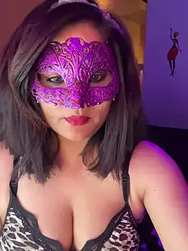 Snapshot of Ayeshaa__25 chatting on 03/18/25, 11:44 Ayeshaa  25 online show from 03/18/25, 11:44