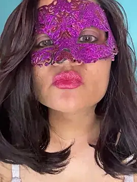 Snapshot of Ayeshaa__25 chatting on 01/28/25, 01:38 Ayeshaa  25 online show from 01/28/25, 01:38