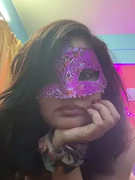 Snapshot of Ayeshaa__25 chatting on 03/11/25, 12:39 Ayeshaa  25 online show from 03/11/25, 12:39