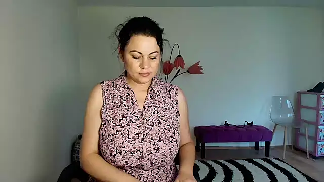 VixenVibesX online show from 06/18/26, 11:59