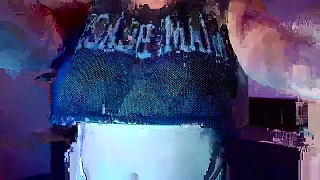 Snapshot of VixenVibesX chatting on 10/15/25, 07:33 VixenVibesX online show from 10/15/25, 07:33