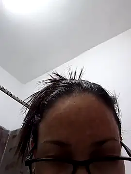 Snapshot of Zuzell_Sweet chatting on 02/03/25, 05:29 Zuzell Sweet online show from 02/03/25, 05:29