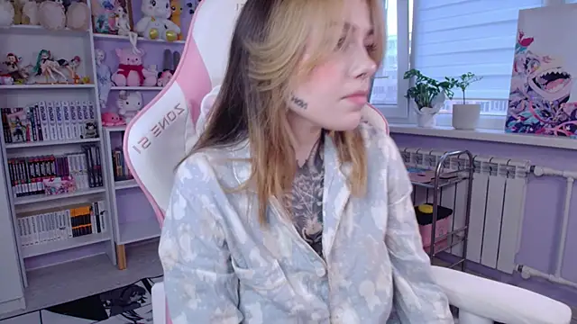 Catharsisi online show from 10/22/25, 01:54