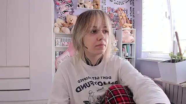 Catharsisi online show from 04/17/26, 12:08