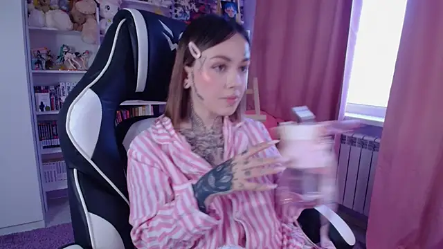 Catharsisi online show from 02/21/25, 01:55