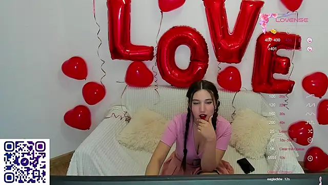 Snapshot of anna_elfi chatting on 02/12/25, 12:55 anna elfi online show from 02/12/25, 12:55