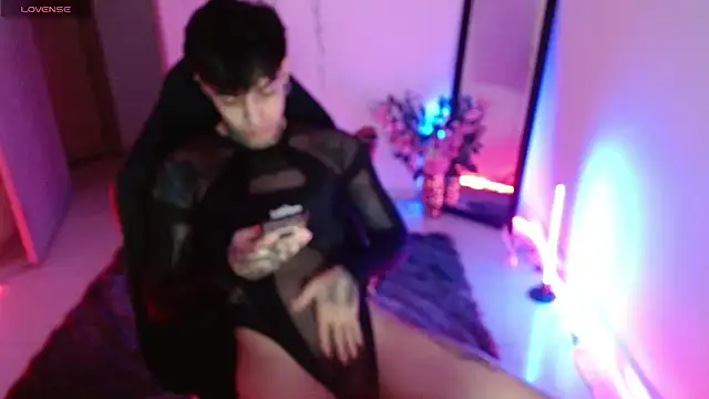 Snapshot of Jack-dark chatting on 01/21/25, 01:29 Jack-dark online show from 01/21/25, 01:29