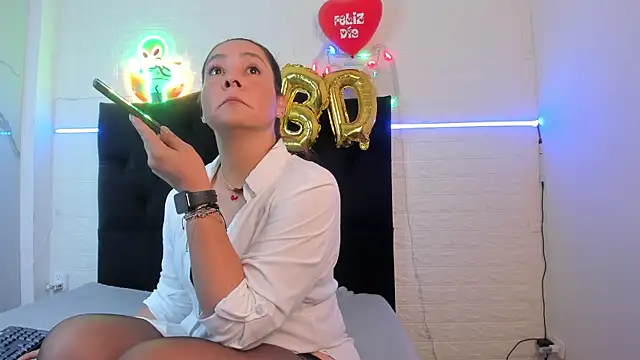 Snapshot of Miiss_eva chatting on 09/25/25, 12:00 Miiss eva online show from 09/25/25, 12:00