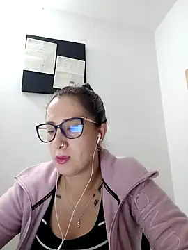 CHARLOTTE 1711 online show from 02/22/25, 03:12