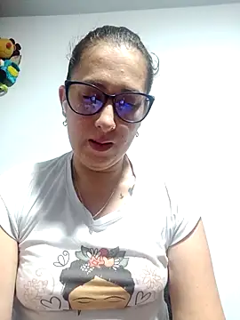 CHARLOTTE 1711 online show from 11/29/25, 04:01