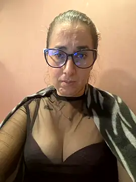 CHARLOTTE 1711 online show from 05/15/26, 04:21