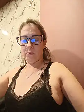 CHARLOTTE 1711 online show from 05/28/26, 03:14