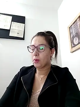 CHARLOTTE 1711 online show from 03/03/25, 11:35