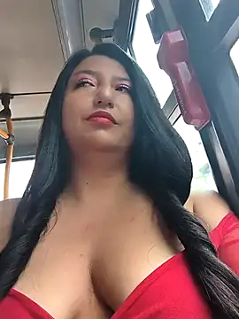 Snapshot of Melyy_Edii chatting on 04/12/26, 06:33 Melyy Edii online show from 04/12/26, 06:33