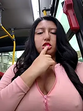 Snapshot of Melyy_Edii chatting on 03/10/26, 10:47 Melyy Edii online show from 03/10/26, 10:47