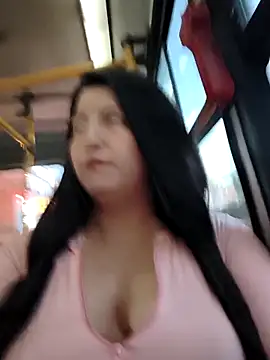 Snapshot of Melyy_Edii chatting on 03/05/26, 11:21 Melyy Edii online show from 03/05/26, 11:21