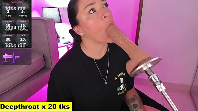 Snapshot of aurora-deepthroat chatting on 10/11/25, 11:44 aurora-deepthroat online show from 10/11/25, 11:44