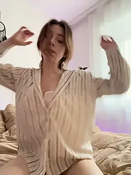 Snapshot of Mary_Leaf chatting on 01/23/25, 09:29 Mary Leaf online show from 01/23/25, 09:29