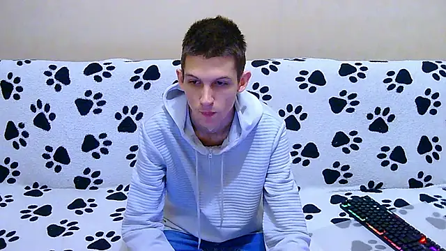 Lester Broo online show from 04/03/26, 09:43