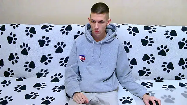 Lester Broo online show from 04/06/26, 08:54