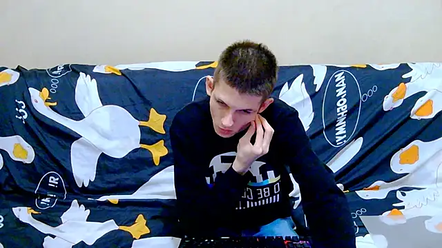 Lester Broo online show from 01/14/26, 08:45