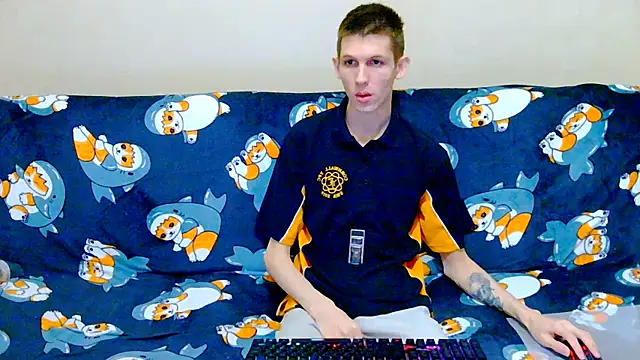 Lester Broo online show from 12/04/25, 09:14