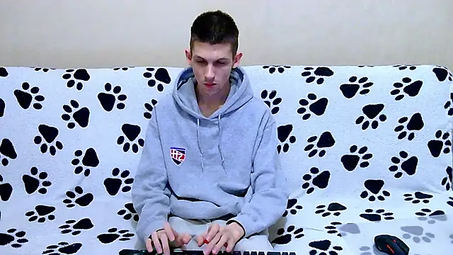 Lester Broo online show from 03/19/26, 08:42