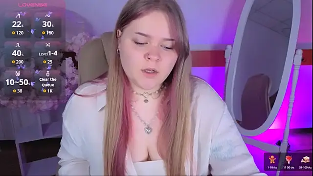 Erica  Alta online show from 11/10/25, 09:42