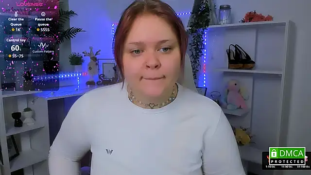 Erica  Alta online show from 11/16/25, 06:29