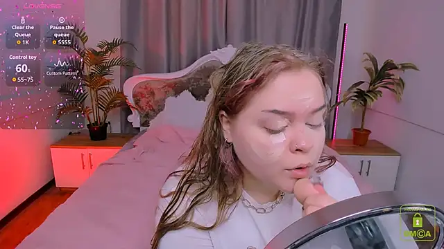 Erica  Alta online show from 11/25/25, 06:47