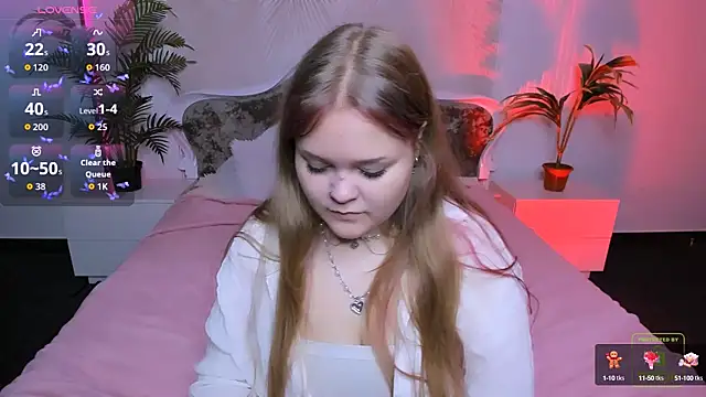 Erica  Alta online show from 09/22/25, 05:35