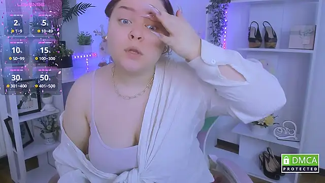 Erica  Alta online show from 12/18/25, 06:51