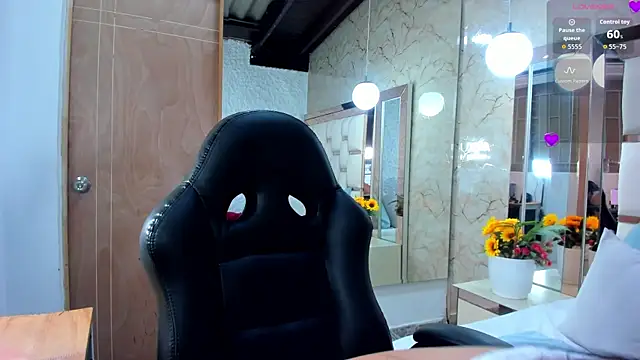 katleya lewiis online show from 11/12/25, 10:46