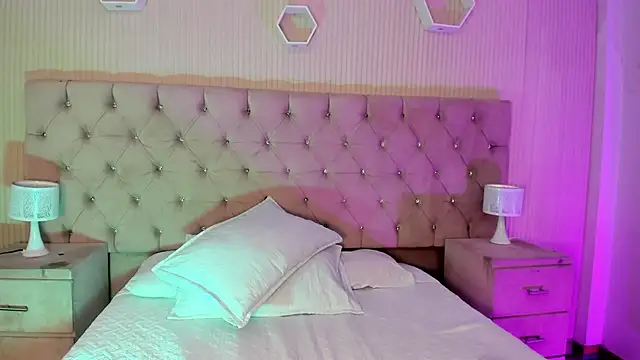 BellaaStorm online show from 10/29/25, 09:25