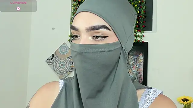 Maissa Alabi online show from 10/12/25, 06:42