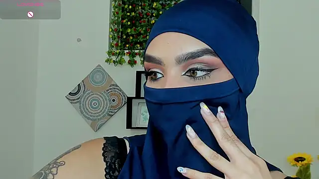 Maissa Alabi online show from 09/30/25, 05:08