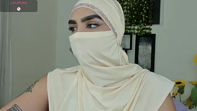 Maissa Alabi online show from 09/17/25, 07:05